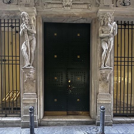 Le Colonne Di San Luca Affittacamere Genova Eksteriør billede